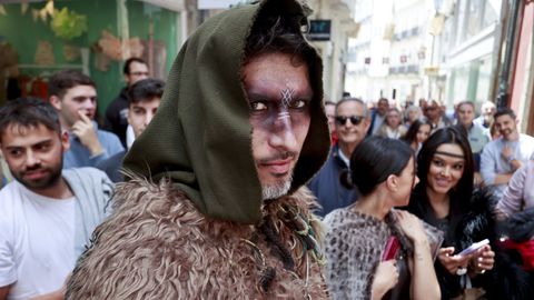 Los particulares, con sus caracterizaciones, tambin forman parte de la animacin en las calles 