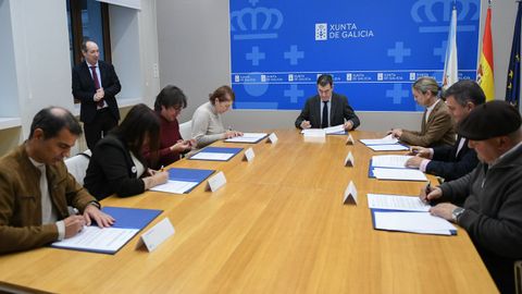 Acuerdo de sindicatos, patronal y Educacion sobre la jubilaci�n parcial de los profesores de la escuela concertada