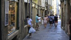 Calderera es una de las calles ms comerciales de la zona monumental de Santiago, uno de los espacios donde se realiz el estudio