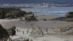 Una vista reciente de la costa barreirense desde la playa de L�ngara.