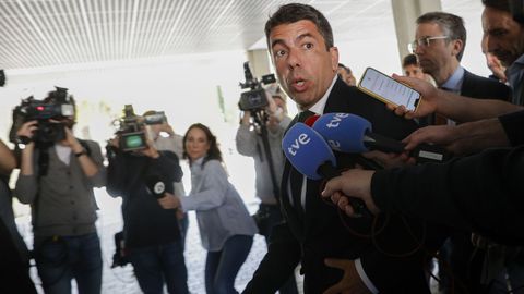 Mazón, a su llegada al acto de toma de posesión del rector de la Universidad Politécnica de Valencia