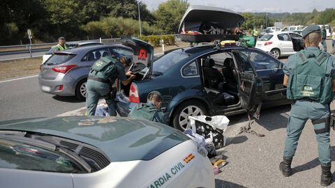 Imagen de un control de seguridad ciudadana con registro de veh�culos en la autov�a A-6.