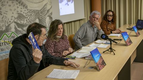 Presentaci�n do libro de Ignacio Castro, �Roxe de Sebes�, no acto mensual de Barbantia