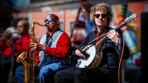 Louis Ford y Carlos Childe en el festival French Quarter en Nueva Orleans.