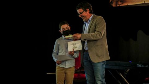 XVI Certamen de Poes�a Francisco A��n en Outes por el D�a das Letras Galegas