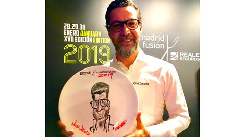 Quique Dacosta, con su caricatura.