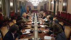 Reuni�n del alcalde y miembros del equipo de Gobierno con miembros de la FAVO