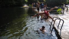 As� es la playa fuvial A Calzada de Ponte Caldelas