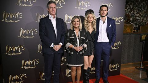 Carlo Costanzia di Costigliole, junto a Terelu Campos, su hija Alejandra Rubio y Carlo Costanzia Flores