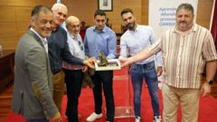 O concello de Cambados homenaxea a adega Martin C�dax polo seu premio da Cultura Galega