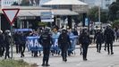 Llegada de los aficionados del Mlaga al estadio de Riazor, en A Corua. 