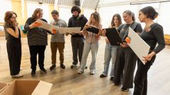 Reuni�n do xurado do Xos� Manuel Eir�s, o pasado 20 de abril no Pazo de Carballo 