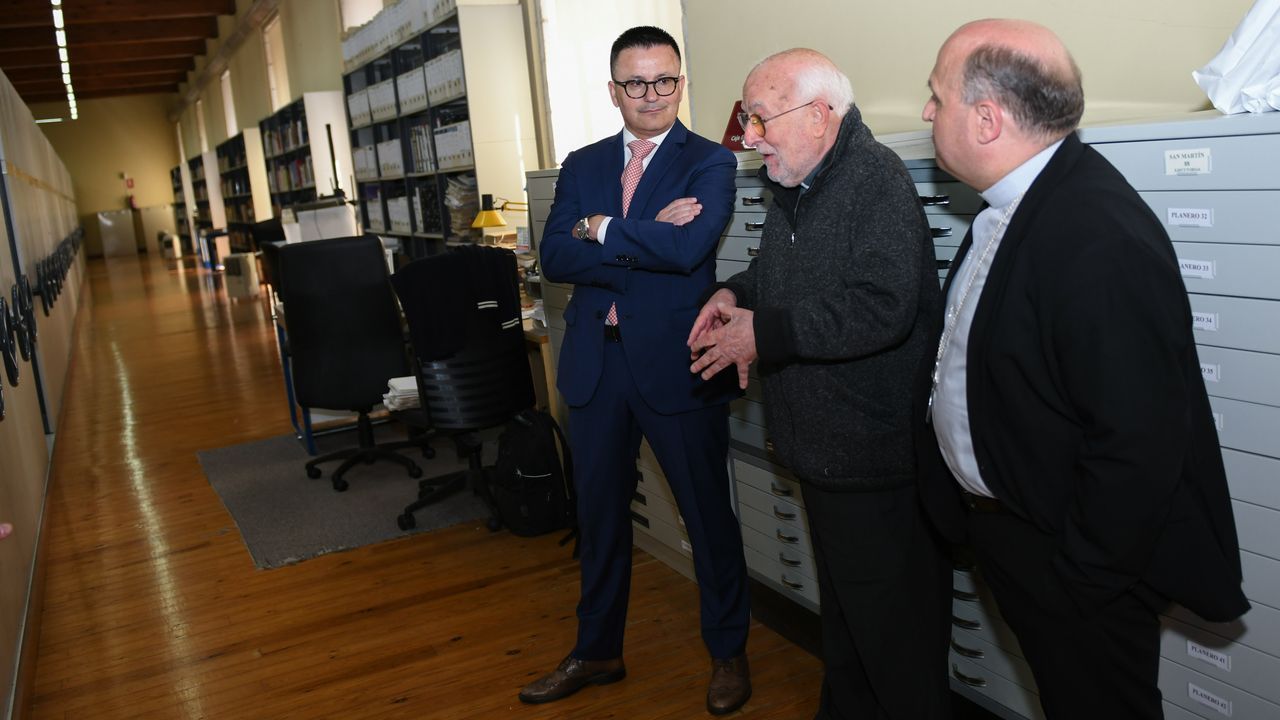 Xunta y diócesis aportaron a 12.600 gallegos del exterior en el 2024 documentación sobre su origen familiar