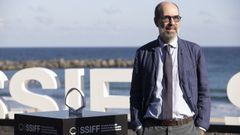 El director Jaime Rosales posa durante la presentaci�n  de �Girasoles silvestres�