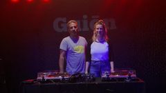 Alejandro L�pez y Sabela Regueira, responsables de la sala Gui�n, en la calle San Agust�n