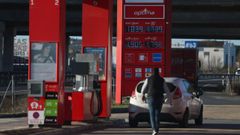 El precio de los combustibles se aproxima ya a los dos euros por litro