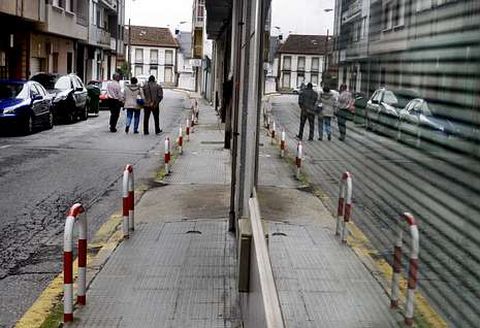 De izquierda a la derecha, las calles Rosal�a de Castro, Concepci�n Arenal y Luisa Vila Janer, las tres que rinden homenaje a personajes femeninos en Vilagarc�a. 