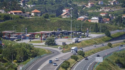 rea de San Simn, cerca de Vigo y con gasolinera y restaurante, una de las ms activas de la AP-9