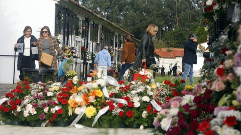 Todos los Santos en el cementerio de Catabois, Ferrol