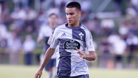 Ant�n �lvarez en una imagen tomada con el primer equipo en pretemporada.