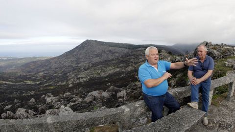 Dos turistas vascos, apenados por la situación del lugar.