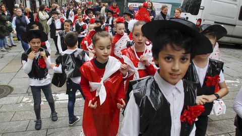 Desfile colegio Cristo Rey