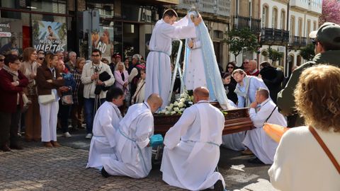 Procesi�n de Domingo de Resurrecci�n en Noia