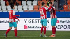 Kevin Presa y Teofilovic festejan uno de los tantos del serbio en el reciente derbi ante el Ourense CF.