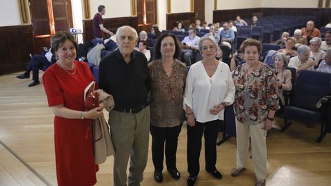 Mara Alonso Reverter, Manuel Pea Rey, Maite Ansias y Paz Gmez del Valle contaron la historia de sus familiares represaliado tras la Guerra Civil y durante el franquismo en un acto organizado en el Liceo de Ourense por Amigos da Repblica.