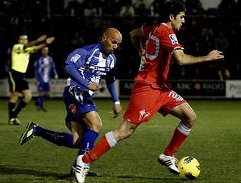 El coru��s Toni realiz� ayer un gran partido en su segunda titularidad en esta Liga.