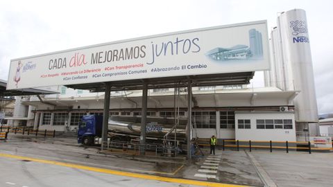 Imagen de la factor�a que Nestl� posee en el municipio arousano de Pontecesures