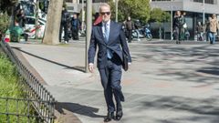 El abogado de Bego�a G�mez, el exministro Antonio Camacho, a su llegada a los Juzgados de Plaza de Castilla, a 1 de abril del 2026.