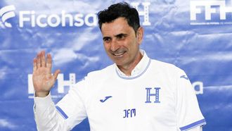Jos� Francisco Molina, en su presentaci�n con la selecci�n de Honduras.