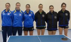 Los equipos Cidade de Nar�n y Ripollet, antes de su enfrentamiento.