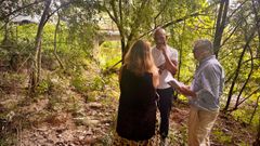 El alcalde, Alejandro Lorenzo, durante la visita al entorno donde se recuperar� este vestigio hist�rico para reducir el riesgo de inundaciones y crear un nuevo parque fluvial.