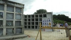 Las obras de ampliaci�n comenzaron este verano, con el ensanche precedente a�n sin regularizar. 