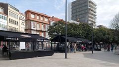 Las terrazas de la zona del Cant�n, en Ferrol, funcionan con normalidad