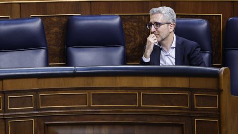 El ministro de Hacienda, Arcadi Espa�a, en el Congreso.
