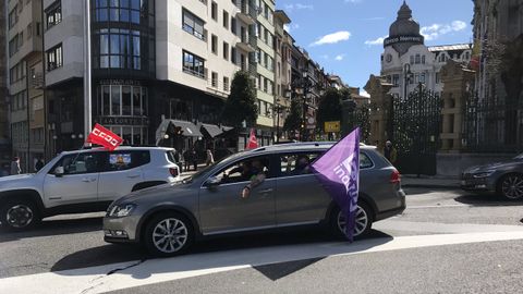 Caravana en Oviedo por la industria regional