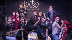 Banda residente femenina del BaBa Bar