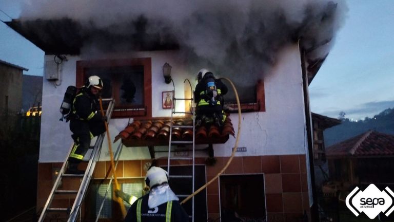 Herido por quemaduras un hombre de 40 años en un incendio que calcinó ...