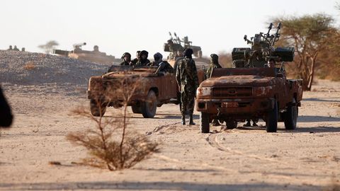 Fuerzas saharauis, en la zona de Mahbes, en el S�hara Occidental
