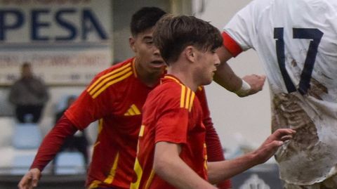 El juvenil del Celta Mato Sobral, con la seleccin espaola sub-17.