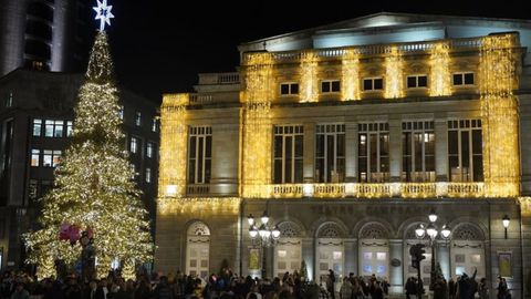 Encendido de las luces de Navidad en Oviedo, noviembre de 2025