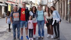 Familia de Ana y Jos� que se hospedan en Pontedeume.