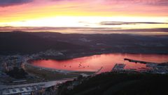 Puesta de sol sobre la r�a de Viveiro, vista desde el monte de San Roque.