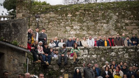 Fiesta en el barrio pobrense de A Covecha en Nochebuena.