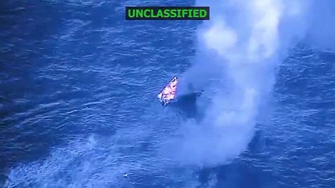 Captura de pantalla de la cuenta de X del secretario de Guerra de EE.UU., Pete Hegseth, que muestra el ataque a una supuesta narcolancha en el Caribe, en octubre