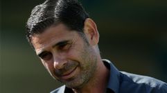 Fernando Hierro momentos antes del partido de pretemporada ante el Lealtad