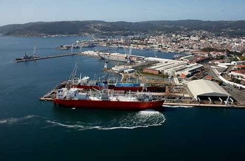 Navantia Reparaciones genera elevados niveles de ocupaci�n pese a la crisis.